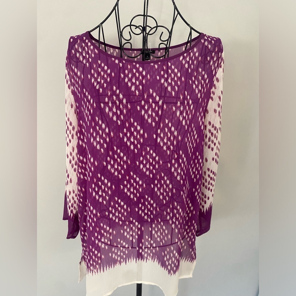 Ann Taylor Women’s Sheer Blouse Size Medium💕 - Picture 2 of 5